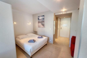 HENRI CAMILLE REAL ESTATE - Rouaze 2 -Studio à 50m center